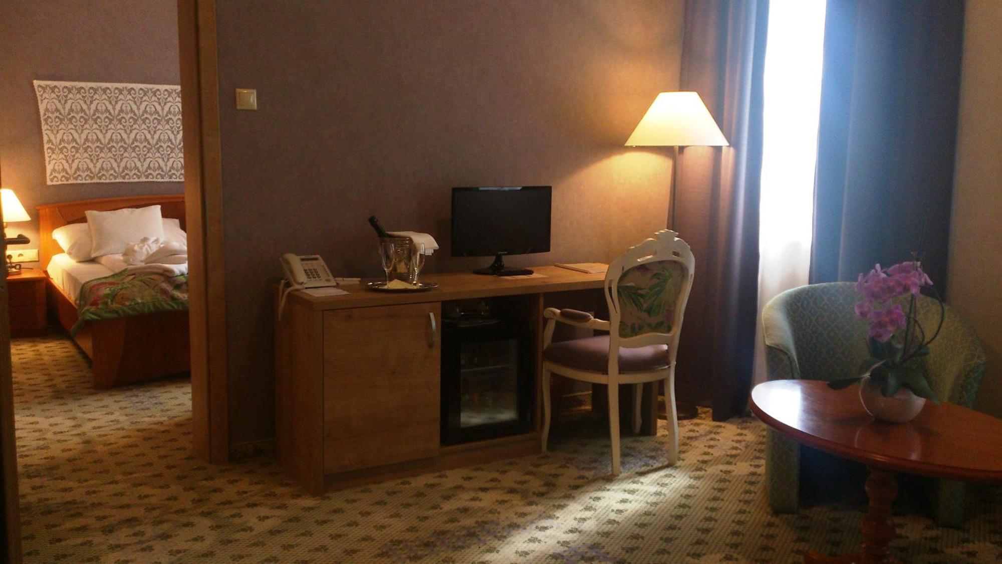 Batthyany Kuria Hotel Zalacsány Стая снимка