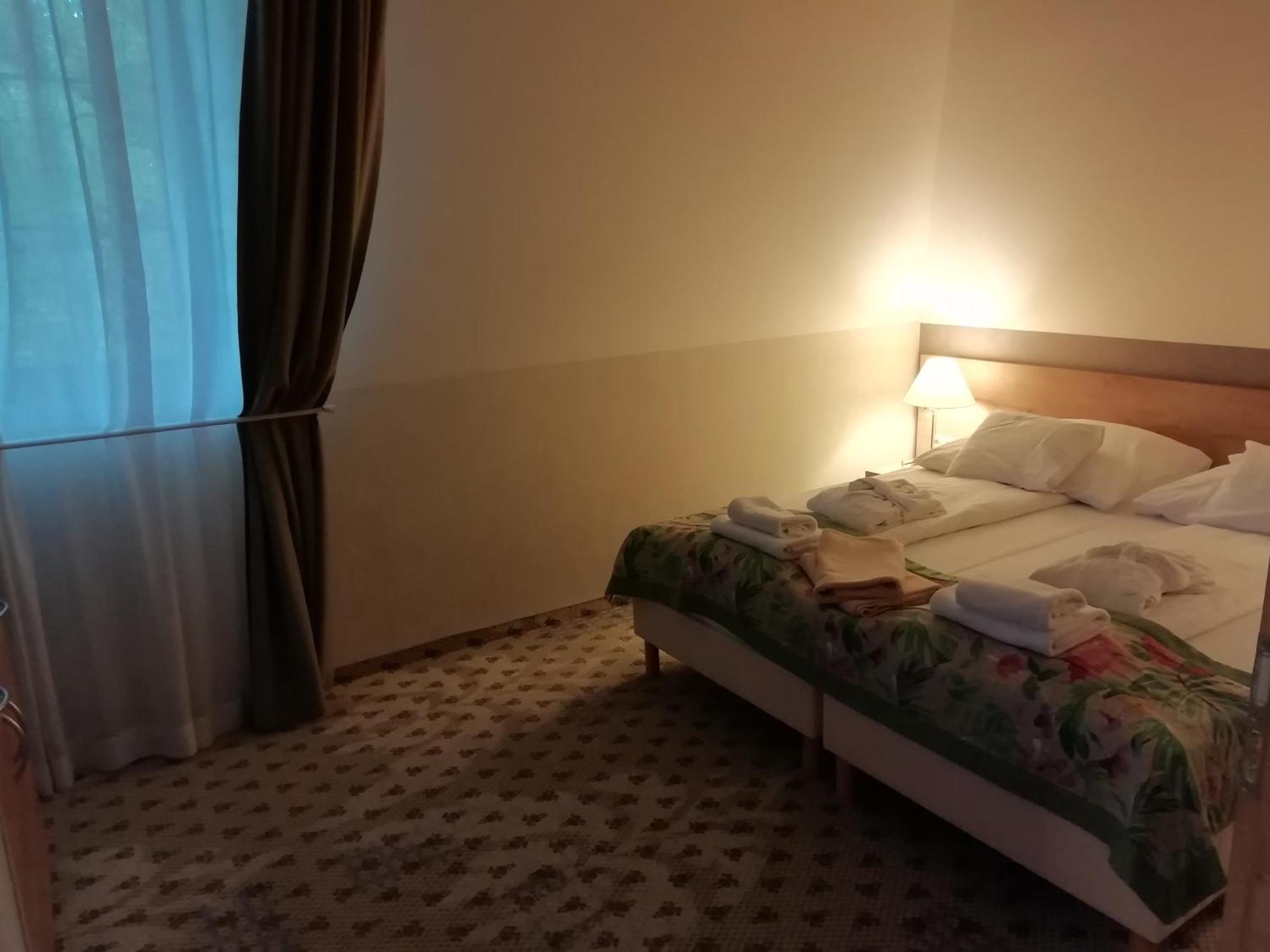 Batthyany Kuria Hotel Zalacsány Екстериор снимка