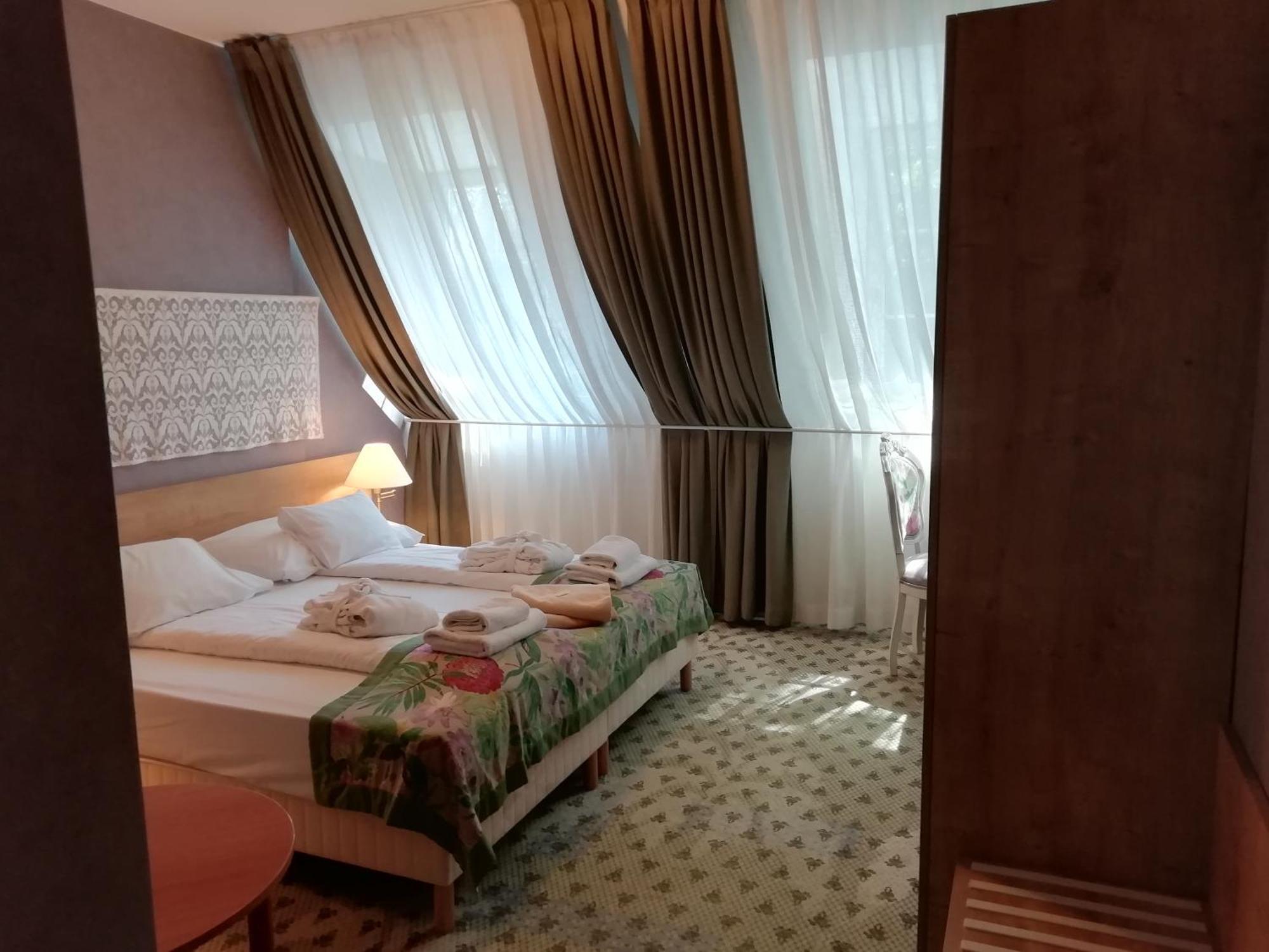 Batthyany Kuria Hotel Zalacsány Екстериор снимка