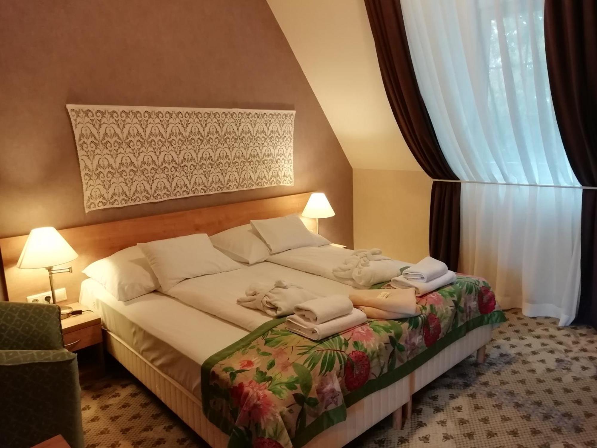 Batthyany Kuria Hotel Zalacsány Екстериор снимка