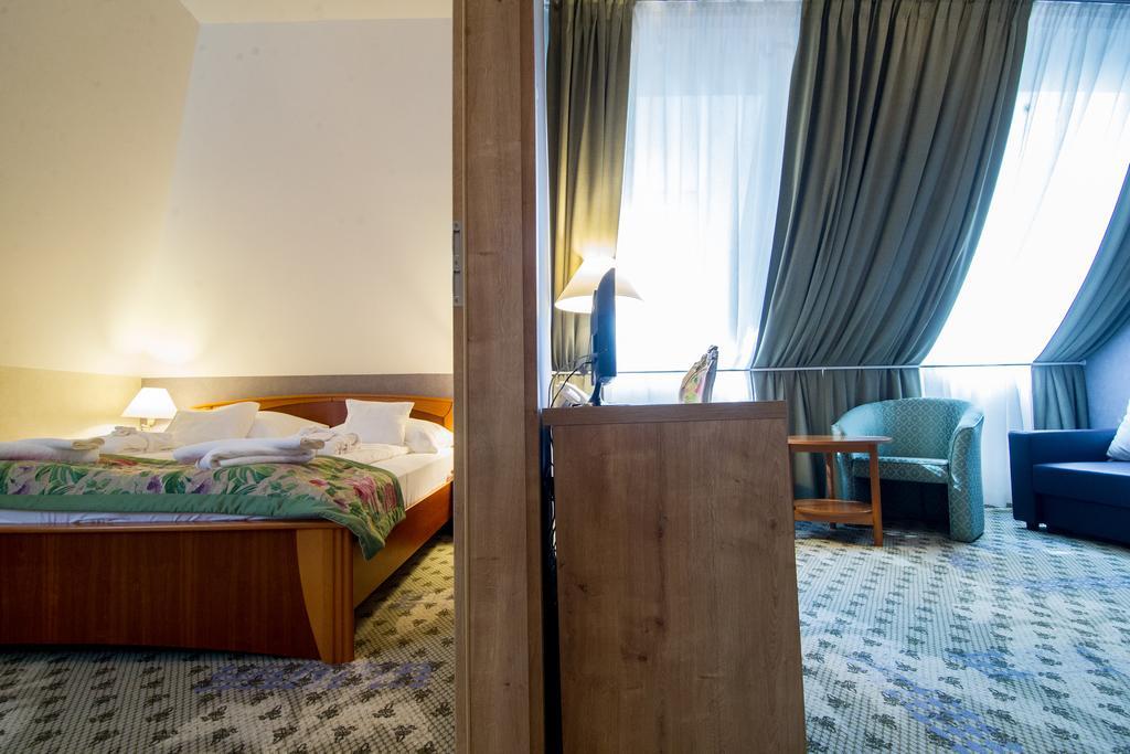 Batthyany Kuria Hotel Zalacsány Стая снимка